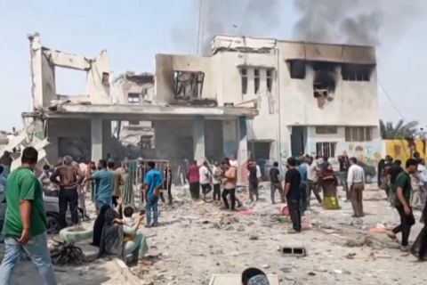 Photo of Khamenei's body shown to Trump and Netanyahu