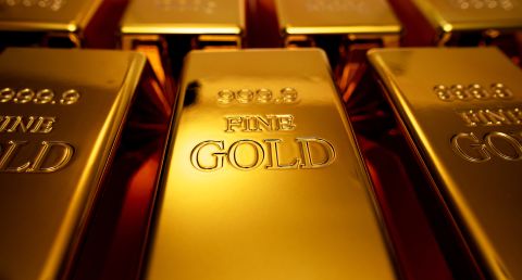 الذهب يتماسك فوق 5000 دولار للأونصة 