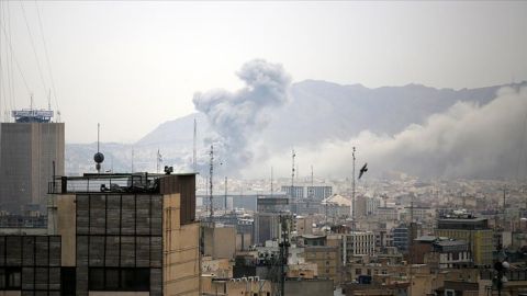 تطور غير مسبوق.. إيران تقصف قاعدة بريطانية ودوي انفجارات في طهران