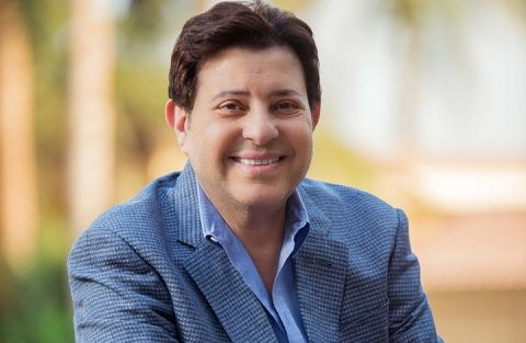 هاني شاكر يتلقّى رسائل دعم من الوسط الفني بعد تعرّضه لوعكة صحيّة مفاجئة