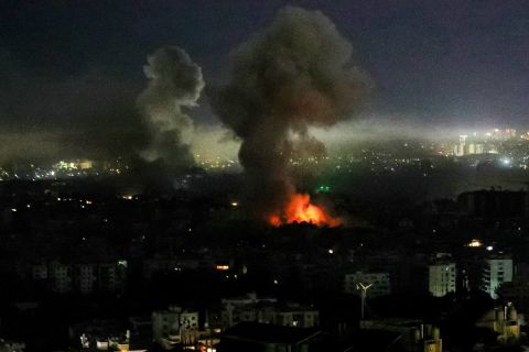 Israeli strike kills 7 in central Beirut, Lebanon