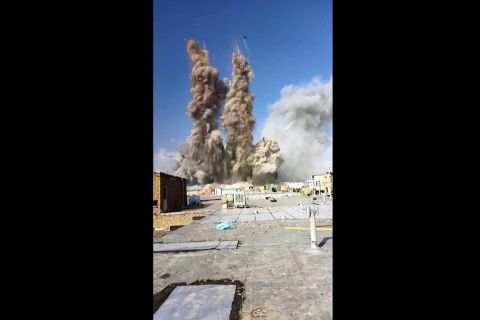 Israel-US jets strike amusement city in Isfahan