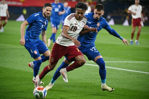 لا للمخاطرة: برشلونة يخشى على لامين يامال والاتحاد الإسباني يرد