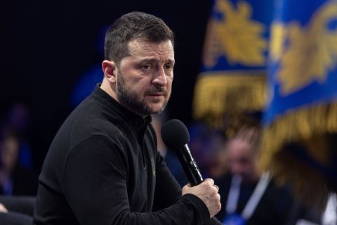 زيلينسكي: خبرتنا ضد الطائرات المسيرة مقابل المال والتكنولوجيا