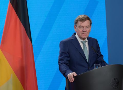 ألمانيا: الناتو غير مسؤول عن مضيق هرمز