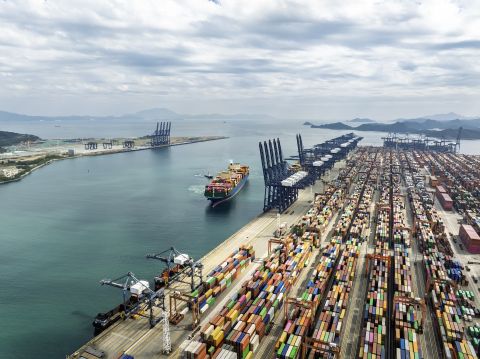 سوريا: قرارات جديدة لتنظيم الاستيراد