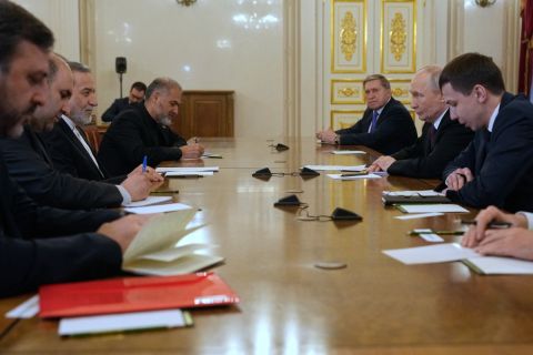 Araghchi meets Putin in Moscow