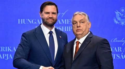 ما تداعيات فوز المعارضة في انتخابات المجر؟