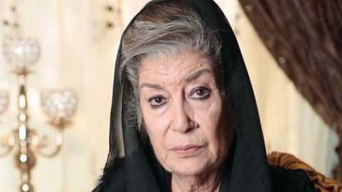 الفنانة منى واصف تتهم كنتها بالسرقة...تفاصيل