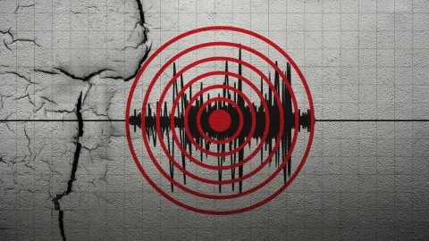 Strong 6-magnitude earthquake shakes Philippines