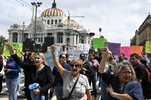Teachers’ protests paralyze Mexico City ahead of World Cup opener at Azteca Stadium