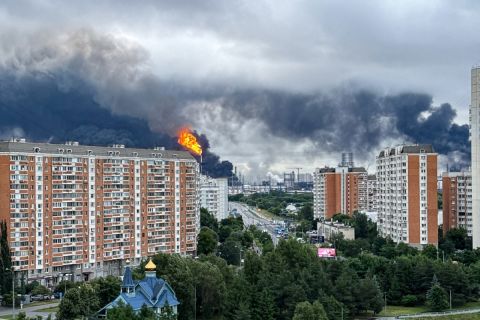 Moscow on fire: Ukraine launches its largest attack in 2 years