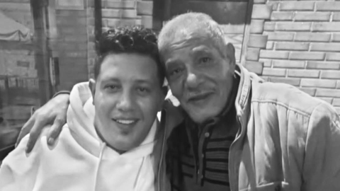 فيديو مؤثر...انهيار حمو بيكا في جنازة والده