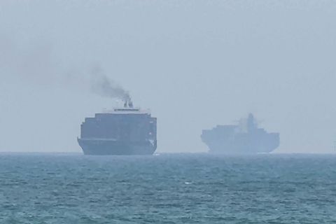 Trump declares U.S. ‘Guardian of the Strait of Hormuz,’ announces 20% shipping fee