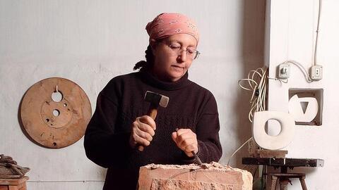 Nostalgic Saudis Wants to Revive The Ancient Art of Pottery