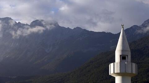 Slovakia passes law banning Islam from becoming state religion
