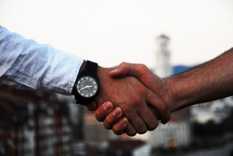 Are You a 'People Person'? Check These 6 Jobs for Extroverts