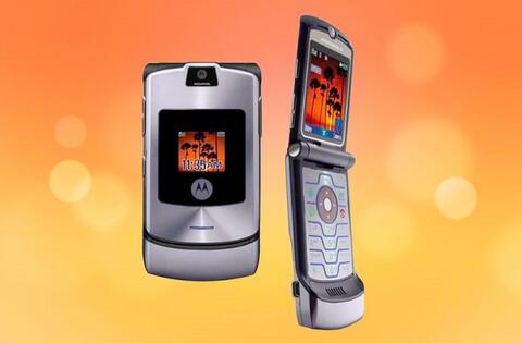 Galaxy Z Flip vs New Motorola Razr: Why Do We Need Foldable Smartphones Anyways?