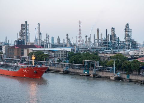 Stocks worldwide, gold prices up, Oil prices down since Gaza attack