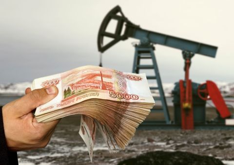 Oil prices up on possible turmoil in Russia