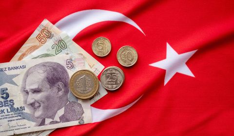 Turkish lira stumbles lightly, polling intensifies