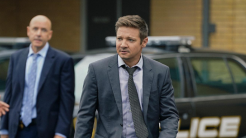 Jeremy Renner shares hospital bed picture