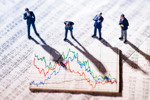 Asia Stocks Trade Cautious Ahead of US Inflation Test