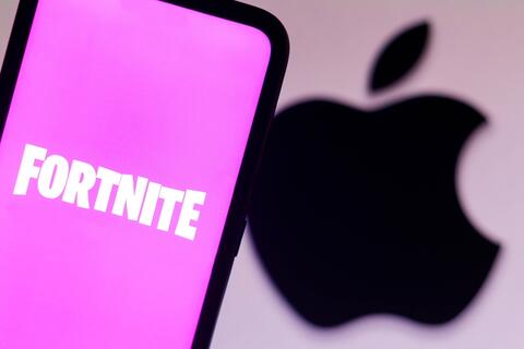 Apple Slashes iPhone 13 Output Amid Chip Crisis