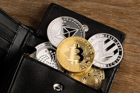 Crypto Market Crash: 3 Reasons Why Crypto is Down