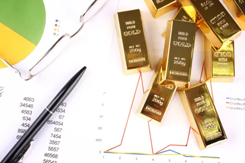 أسعار الذهب اليوم في دبي: سعر الجرام عيار 24 يثبت على 221 درهم