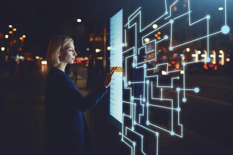 Smart is the New Green: How UAE Smart Cities Will Change The Way You Live