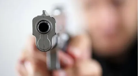 أم تقتل طفليها خنقا في الاردن