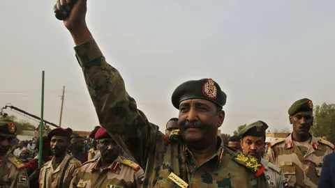 تصاعد الأزمة بين المكونين المدني والعسكري بمجلس السيادة السوداني