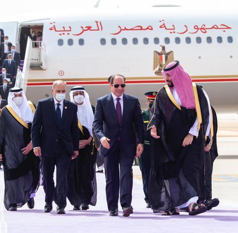 السيسي يبدأ زيارة رسمية للسعودية