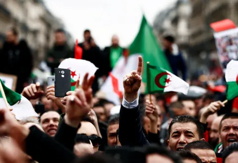 الافراج عن العشرات من معتقلي الحراك في الجزائر