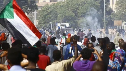 الأمن السوداني يقمع تظاهرة مناوئة للانقلاب في الخرطوم