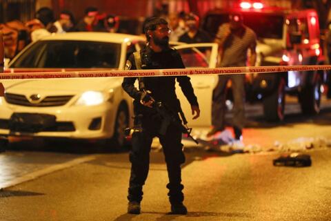 إسرائيل تدرس إبعاد عائلات منفذي العمليات إلى قطاع غزة