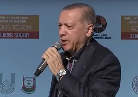 إردوغان يلمح الى ترشحه لولاية رئاسية جديدة العام المقبل
