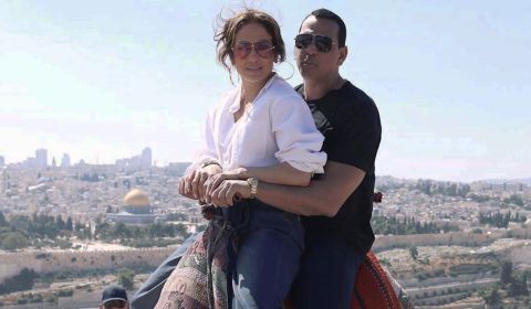 بين أفليك وجينيفر لوبيز يواجهان خسارة ماديّة كبيرة بعد قرار بيع قصرهما