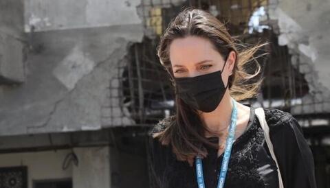 أنجلينا جولي في اليمن