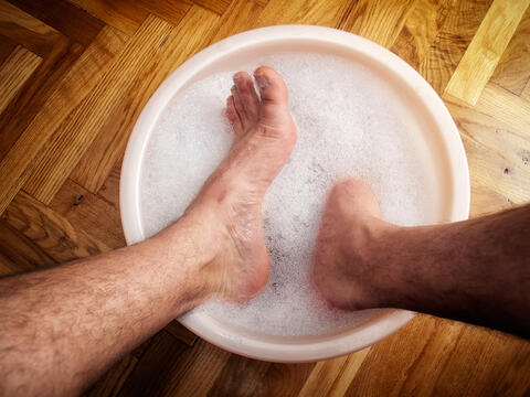 Do People Wash Their Legs When Showering?