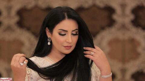 نجاح المساعيد تتزوج من ضابط يصغرها بـ 15 عامًـا.. بعد انفصالها عن ابن عم معمر القذافي!